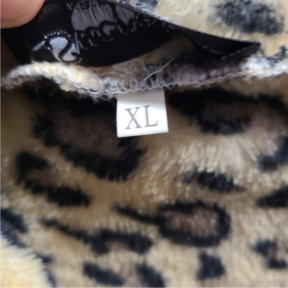 Sucrefas Leopard color block fuzzy hooded Jacket Size XL Women’s - Picture 3 of 9